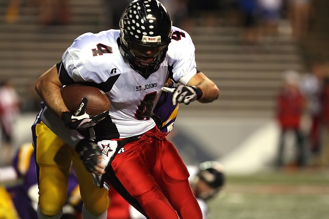 他凭借自己 他凭借自己